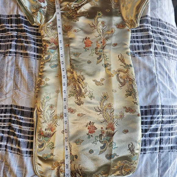 Authentic Chinese dress - Picture 2 of 4